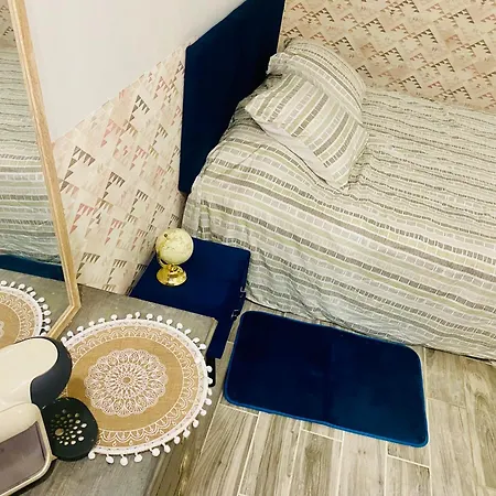 Cute Paris Lounge *
